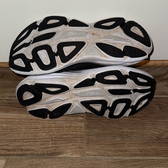 Hoka One One Bondi 8 Cushioned Road Running Shoe - Picture 7 of 8